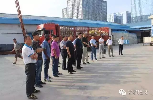 文山|记事|湖北省住建厅、设计院领导及专家一行 莅临星河集团参观指导